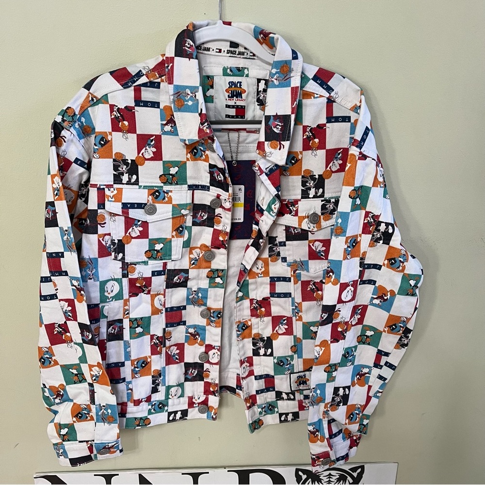 NEW Space Jam X Tommy Jeans New Legacy Denim Jacket Looney Tunes Size Medium